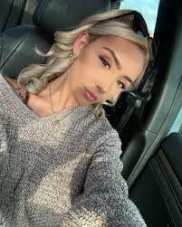 Brianna Duvall's Instagram, Twitter & Facebook