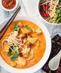 Laksa Noodle Soup Spicy Malaysian Curry Coconut Soup Recipe In 2020 Laksa Coconut Soup Laksa Recipe