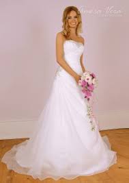 Weitere ideen zu kleider, braut, brautkleid. Brautsalon Sposa In Biberist Schweiz Amera Vera