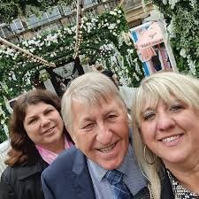 🎓If you're graduating this summer, registration is now open. ✍ Register  your place now: https://bit.ly/47ZZSGW Registration will close