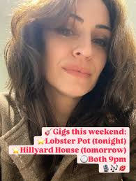 So proud of my Mum @rosalindmurphyart for creating an outstanding  collection of seascape paintings for her first solo exhibition in the  gallery she co-founded with Trudy Burke @the_ash_gallery_and_studios  🧑‍🎨👩‍🎨 This is her