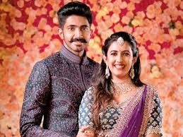 Niharika konidela with her father nagendra babu, mother padmaja konidela and brother varun tej. A Star Studded Engagement For Niharika Konidela And Chaitanya Jv Events Movie News Times Of India