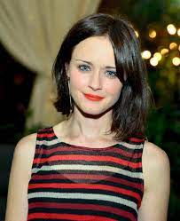 Alexis bledel short hair with bangs | alexis bledel. Pin On Hair Makeup Nails