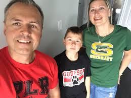 Lori Belford's Instagram, Twitter & Facebook