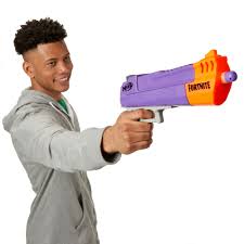 Coloca 4 dardos en el clip integrado, prepara el lanzador y presiona el gatillo para lanzar 1 dardo. Nerf Fortnite Hc E Mega Dart Blaster Ages 8 And Up Walmart Com Walmart Com