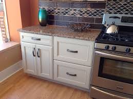 If you're considering a new kitchen, kitchen cabinets or a complete remodel, look no further than through our affiliation with the country's leading cabinet manufacturers, including kraftmaid and. Kraftmaid Cabinets In Mushroom House Kitchen Plans Kitchen Plans Home Kitchens