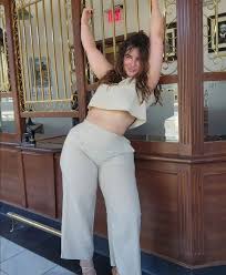 Gypssai (Ana M Moreno): The Battle Against Body-shaming of a Curvy Model  and Influencer - Girls Bulletin