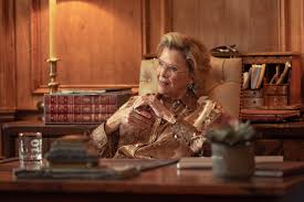 Dutton Ranch': Annette Bening on Beulah's Wardrobe, Accent and Feuds