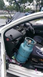 Asap ekzos ini mengandungi gas yang merbahaya seperti karbon monoksida, hidrokarbon, dan nitrogen oksida. Penmerahdotcom Tong Gas Memasak Meletup Dalam Kereta Facebook