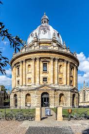 Then my 1 day oxford itinerary is for you! Oxford Day Trip A Guide To How To Spend A Day Out In Oxford Famous Buildings Building Photography Buildings Photography