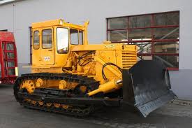 Verkaufe neuen auspuff für t170 planierraupe auch andere teile verfügbar. T 130 Ist Nicht Nur Ein Bulldozer