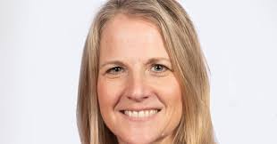 Driving Brand Growth: CEO celebrates each win at Big Frog Custom T-Shirts