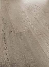 Pin By Christina Happyfeet On Noir Blanc Nuestros Suelos Laminados Laminate Flooring Flooring Laminate Flooring Diy