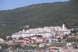 Questo sito utilizza cookies tecnici, cookies analitici di terze parti, nonché cookies di profilazione di terze parti utilizzati per memorizzare le preferenze dell'utente nella navigazione. L Ospedale Di Padre Pio La Casa Sollievo Della Sofferenza Info Pellegrinaggi Hotel Ristorante Vallerossa San Giovanni Rotondo Hotel 4 Stelle San Giovanni Rotondo Hotel Ristorante Parco Del Gargano
