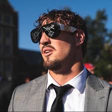 Fletcher Moore (@22fmoore)