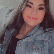 Is it possible to walk from Broadway to Country Music Hall of Fame?