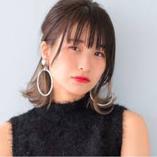 可愛い も 色っぽい も手に入る 子どもっぽくない ぱっつん前髪 スタイル ぱっつん前髪 ヘアスタイリング 前髪 スタイル