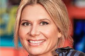 Nathalie meskens (antwerpen, 21 april 1982) is een vlaams actrice, presentatrice en zangeres. Nathalie Meskens To Er With Daughter A Wild Chick World Today News