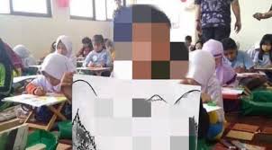 Di kampung deket waduk penjalin ada gorengan yg legendaris, jaman sd sampe skrg sudah mau punya anak 2 kalau mudik tidak pernah skip ditemani gorengan ini di pagi hari. Beredar Potret Siswa Sd Gambar Pemandangan Berbau Pornografi Ini Faktanya Makassar Terkini