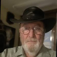 Pounding some block in out in NY with Jersen Construction Group I wish they  were light weight 🤣😂🤣 I'll sleep good tonight. Can't even remind the  last time I was