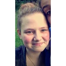 Ella Mccarthy (@_ellamccarthy)