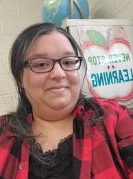 Selina Locklear's Instagram, Twitter & Facebook