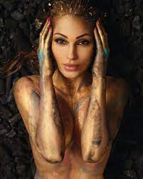 Un percorso cominciato quasi per gioco circa due anni fa: Anna Tatangelo Le Frasi Piu Belle Tratte Da Anna Zero Frasi Rap