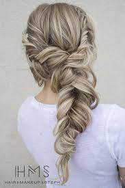Wunderschone Flechtfrisur Zopf Flechten Blonde Haare Mit Dunklen Highlights Hochzeitsfrisur Hochzeitsfrisuren Frisur Hochzeit Brautjungfern Frisuren