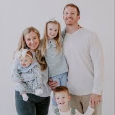 Molly Koons (@KoonsMolly)