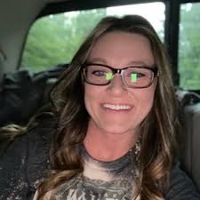 Kerri McGinnis (@kerrimcginnis1)