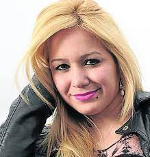 Karina la princesita karaoke esa te dejo. El Antes Y Despues De Karina La Princesita Que Te Va A Impactar Tkm