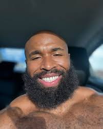 Dre Booker's Instagram, Twitter & Facebook