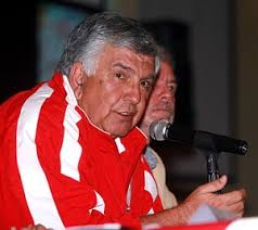 Roberto Manzur dice que el béisbol de ';Hollywood'; está cayendo