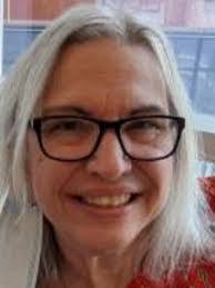 Heather Simoneau's Instagram, Twitter & Facebook