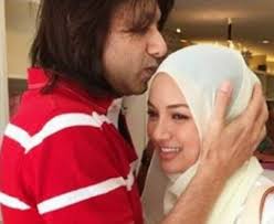 Cantik, bijak, popular dan diulit kehidupan serba indah. Ayah Neelofa Meninggal Dunia