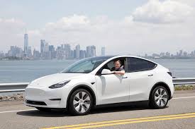 Design and order your tesla model y, the car of the future. Fahrbericht Tesla Model Y Bilder Autobild De