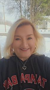 Caroline Mcnabb's Instagram, Twitter & Facebook