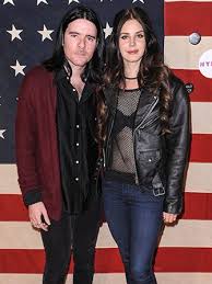 Congratulations are in order lana del rey and musician clayton johnson, who are reportedly engaged. Lana Del Rey Barrie James O Neill Secretly Engaged