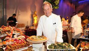 Wolfgang johannes puck (born topfschnig; Top 10 Richest Chefs In The World
