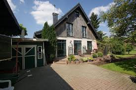 Pferdeliebhaber Gesucht Freistehendes Einfamilienhaus Mit Stallungen In Kr Traar Kersting Immobilien