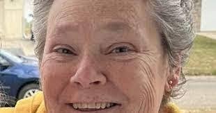 Alyssa Lannen's Instagram, Twitter & Facebook