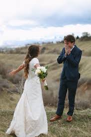 50 Sweet Wedding Photos That Will Make You Cry Wedding First Look Wedding Pictures Dream Wedding