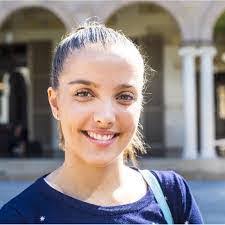 Edwina Thomson's Instagram, Twitter & Facebook