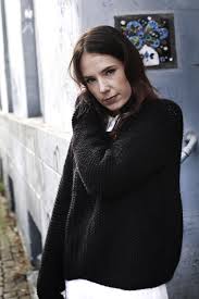 Seid ihr von natur aus blond da unser model bereits graue haare hatte, musste sie nicht noch einmal komplett blondiert werden. Grune Haare Haarfarbeunfall Und Meine Rettung Rosegold Marble