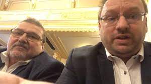 74,863 likes · 9,468 talking about this. Video Cesky Parlament Zazil Poprve V Historii Vyvedeni Dvou Poslancu Z Jednani Snemovny Lubomir Volny A Marian Bojko Si Totiz Nenasadili Rousky Sef Snemovny Je Ale Nechal Vyvest Az Pote Co Prerusil