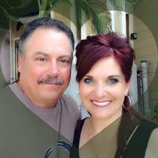 Does Symphony have a clothes line in the bathroom for wet swim suits?