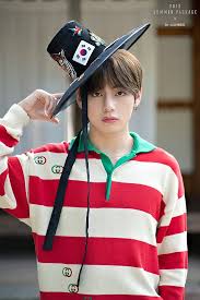 Neben seiner muttersprache koreanisch spricht er fließend englisch und japanisch. Arti Nama Asli Member Bts Kenali Tulisan Hangul Dan Hanja Rm Dkk Tribunnews Com Line Today