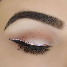 Rose gold gift set with magnetic eyeliner, full coverage triple magnet eyelashes and rose gold magnetic eyelash application tool. Pin On War Paint