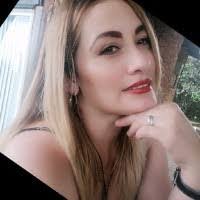 Jeannette Toro's Instagram, Twitter & Facebook