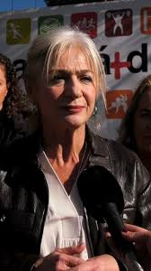 ✨ Esta mañana hemos recibido a las ganadoras del XIII Premio Internacional  de Periodismo Carmen de Burgos “Colombine”, Mabel Mata y Nieves Fernández,  junto a las cinco primeras alcaldesas de la democracia